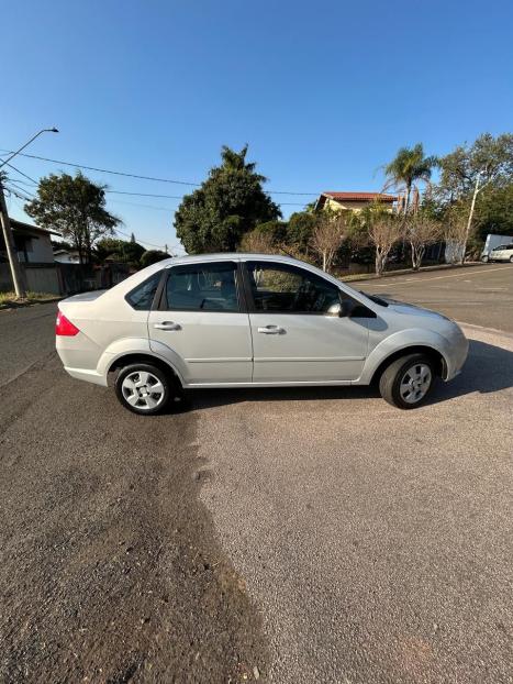 FORD Fiesta Sedan 1.6 4P FLEX, Foto 18