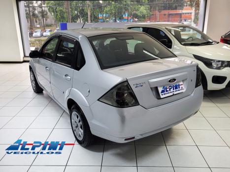 FORD Fiesta Sedan , Foto 4