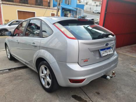 FORD Focus Hatch 1.6 4P GLX, Foto 3