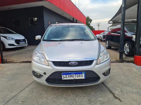 FORD Focus Hatch 1.6 4P GLX, Foto 4