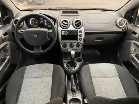 FORD Focus Hatch 1.6 4P, Foto 15