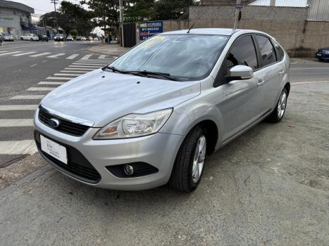 FORD Focus Hatch 1.6 16V 4P SE PLUS FLEX, Foto 1