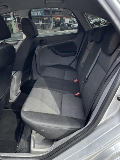 FORD Focus Hatch 1.6 16V 4P SE PLUS FLEX, Foto 2