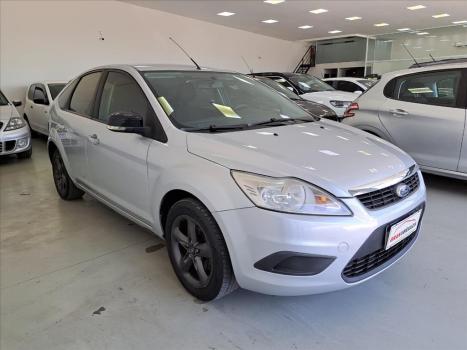 FORD Focus Hatch 2.0 16V 4P GLX, Foto 3