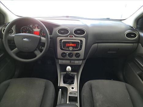 FORD Focus Hatch 2.0 16V 4P GLX, Foto 6