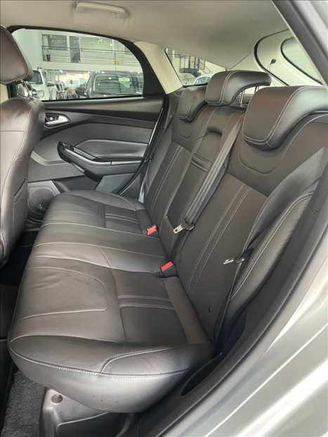 FORD Focus Hatch 2.0 16V 4P TITANIUM PLUS FLEX, Foto 9