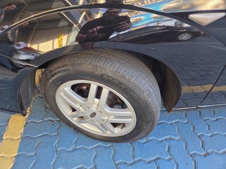 FORD Focus Hatch 2.0 16V 4P GLX, Foto 4
