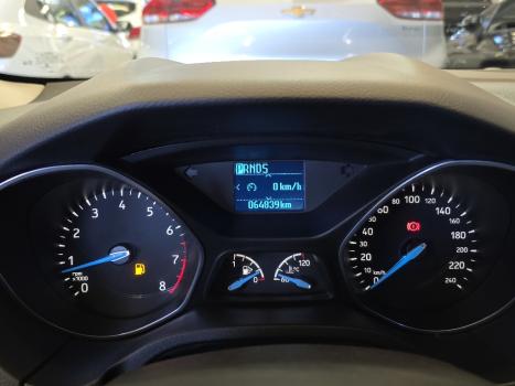 FORD Focus Hatch 2.0 16V 4P FLEX SE PLUS POWERSHIFT AUTOMTICO, Foto 12