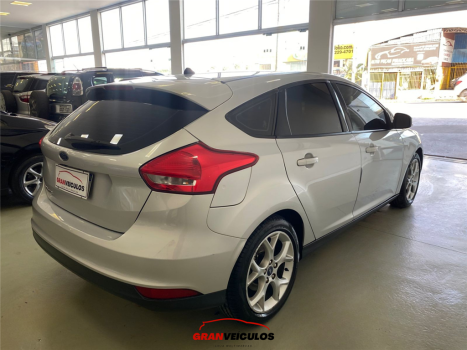 FORD Focus Hatch 2.0 16V 4P FLEX SE POWERSHIFT AUTOMTICO, Foto 4