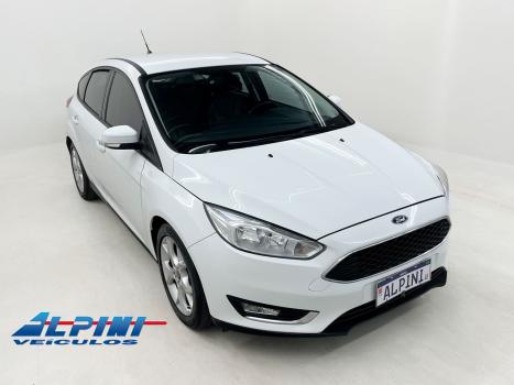 FORD Focus Hatch , Foto 2