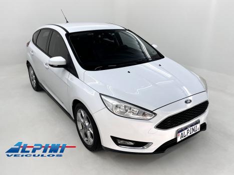 FORD Focus Hatch , Foto 2