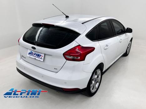 FORD Focus Hatch , Foto 3