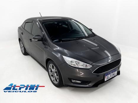 FORD Focus Hatch , Foto 2