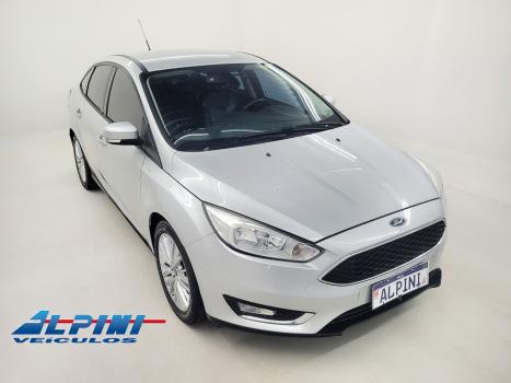 FORD Focus Hatch , Foto 2