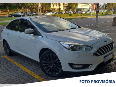 FORD Focus Hatch , Foto 2