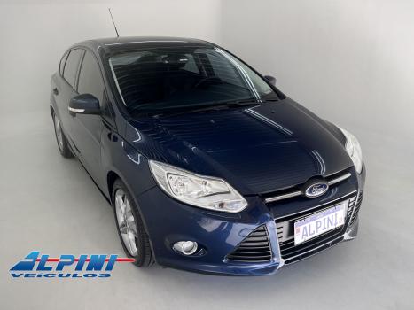 FORD Focus Hatch , Foto 2