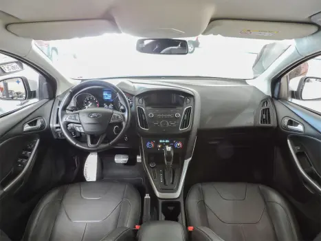 FORD Focus Hatch , Foto 3