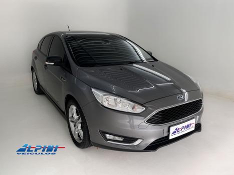 FORD Focus Hatch , Foto 2