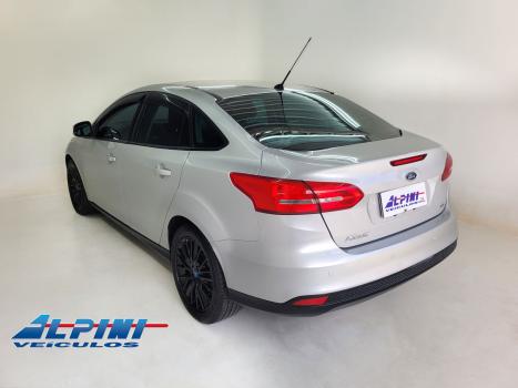 FORD Focus Hatch , Foto 4