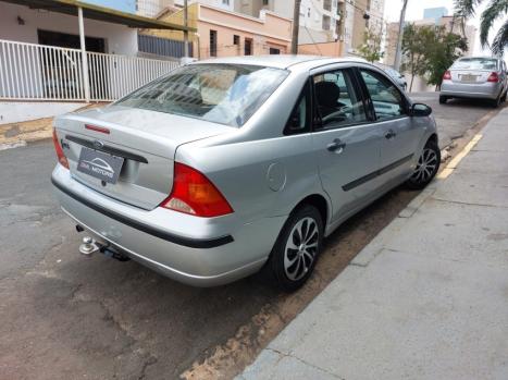 FORD Focus Sedan 1.6 4P GLX, Foto 12