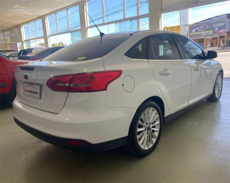 FORD Focus Sedan 2.0 16V 4P FLEX TITANIUM AUTOMTICO, Foto 3