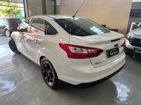 FORD Focus Sedan 2.0 16V 4P FLEX TITANIUM POWERSHIFT AUTOMTICO, Foto 4