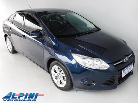 FORD Focus Sedan , Foto 2