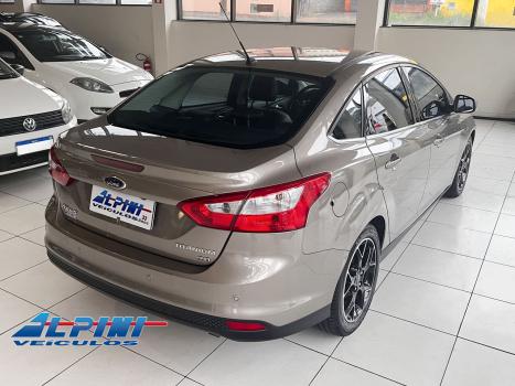 FORD Focus Sedan , Foto 3