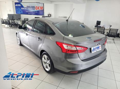 FORD Focus Sedan , Foto 4