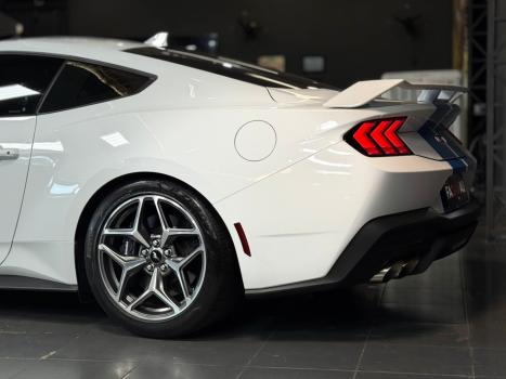 FORD Mustang 5.0 V8 24V GT PREMIUM COUP, Foto 6