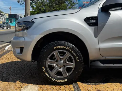 FORD Ranger 2.2 16V XLS DIESEL 4X4 CABINE DUPLA AUTOMTICO, Foto 7