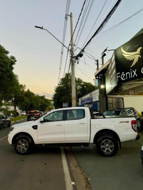 FORD Ranger 2.2 16V XLS DIESEL 4X4 CABINE DUPLA AUTOMTICO, Foto 4