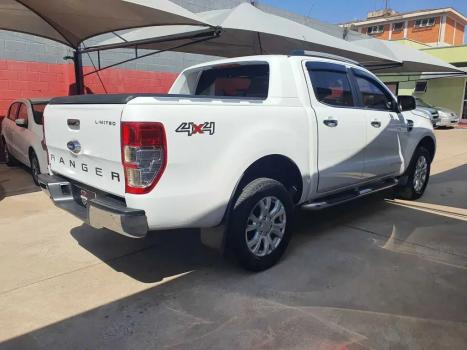 FORD Ranger 3.2 20V CABINE DUPLA 4X4 LIMITED TURBO DIESEL AUTOMTICO, Foto 4