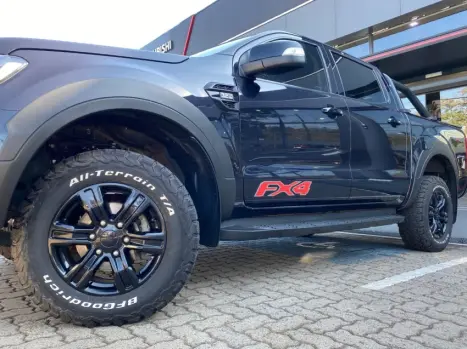 FORD Ranger 3.2 20V FX4 4X4 CABINE DUPLA TURBO DIESEL AUTOMTICO, Foto 2