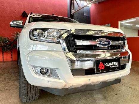 FORD Ranger 3.2 20V CABINE DUPLA 4X4 LIMITED PLUS TURBO DIESEL AUTOMTICO, Foto 17