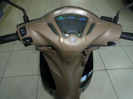 HONDA Biz 125 EX, Foto 10