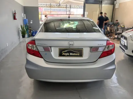 HONDA Civic 1.8 16V 4P FLEX LXS, Foto 5