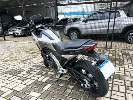 HONDA NC 750 X ABS, Foto 8