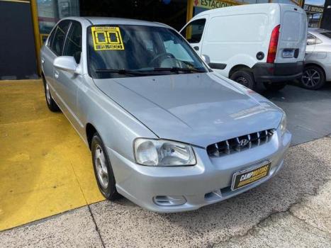 HYUNDAI Accent 1.5 4P GLS, Foto 3