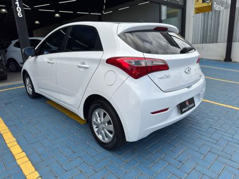 HYUNDAI HB 20 Hatch 1.6 16V 4P FLEX COMFORT PLUS AUTOMTICO, Foto 6