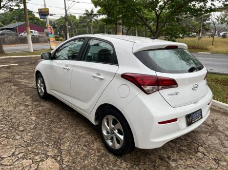 HYUNDAI HB 20 Hatch 1.6 16V 4P FLEX COMFORT PLUS AUTOMTICO, Foto 4