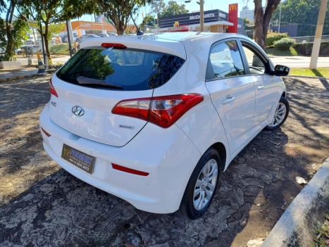 HYUNDAI HB 20 Hatch 1.6 16V 4P FLEX COMFORT PLUS AUTOMTICO, Foto 4