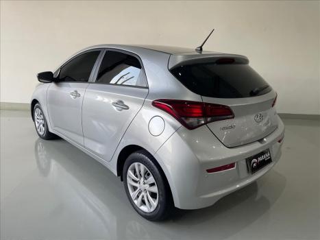 HYUNDAI HB 20 Hatch 1.6 16V 4P FLEX COMFORT PLUS AUTOMTICO, Foto 4