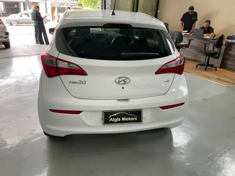 HYUNDAI HB 20 Hatch 1.6 16V 4P FLEX COMFORT PLUS, Foto 4