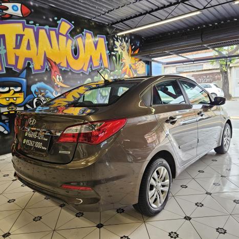 HYUNDAI HB 20 Sedan 1.6 16V 4P FLEX COMFORT PLUS AUTOMTICO, Foto 5