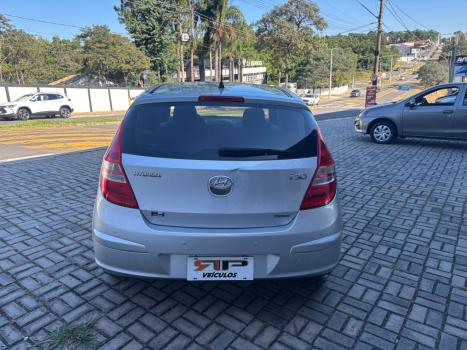 HYUNDAI I30 2.0 16V 4P, Foto 6