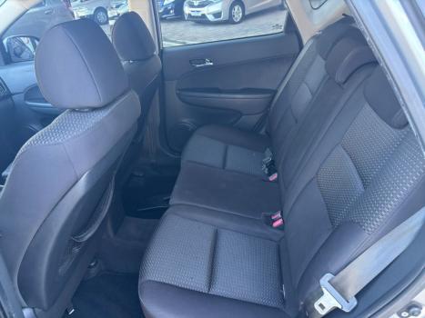 HYUNDAI I30 2.0 16V 4P, Foto 14