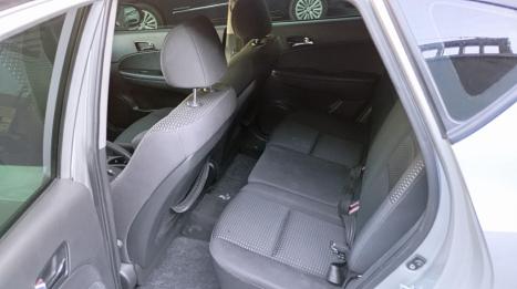 HYUNDAI I30 2.0 16V 4P, Foto 9