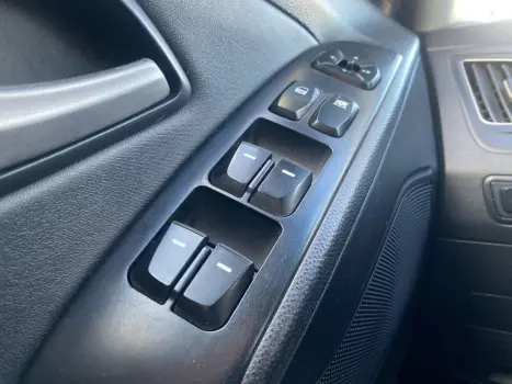 HYUNDAI IX35 2.0 16V 4P AUTOMÁTICO, Foto 11