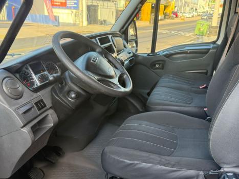 IVECO Daily 35S14 DIESEL CHASSI CABINE TURBO INTERCOOLER, Foto 12